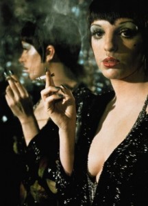 1468679918-036_liza_minelli_theredlist