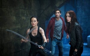 The-Mortal-Instruments-City-of-Bones-Image-01