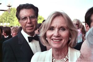 Jeffrey Hayden with wife Eva Marie Saint (1990).