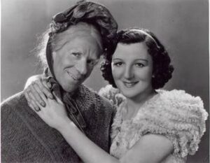 Arthur Lucan and Kitty McShane as Old Mother Riley and her daughter 'Kitty'..