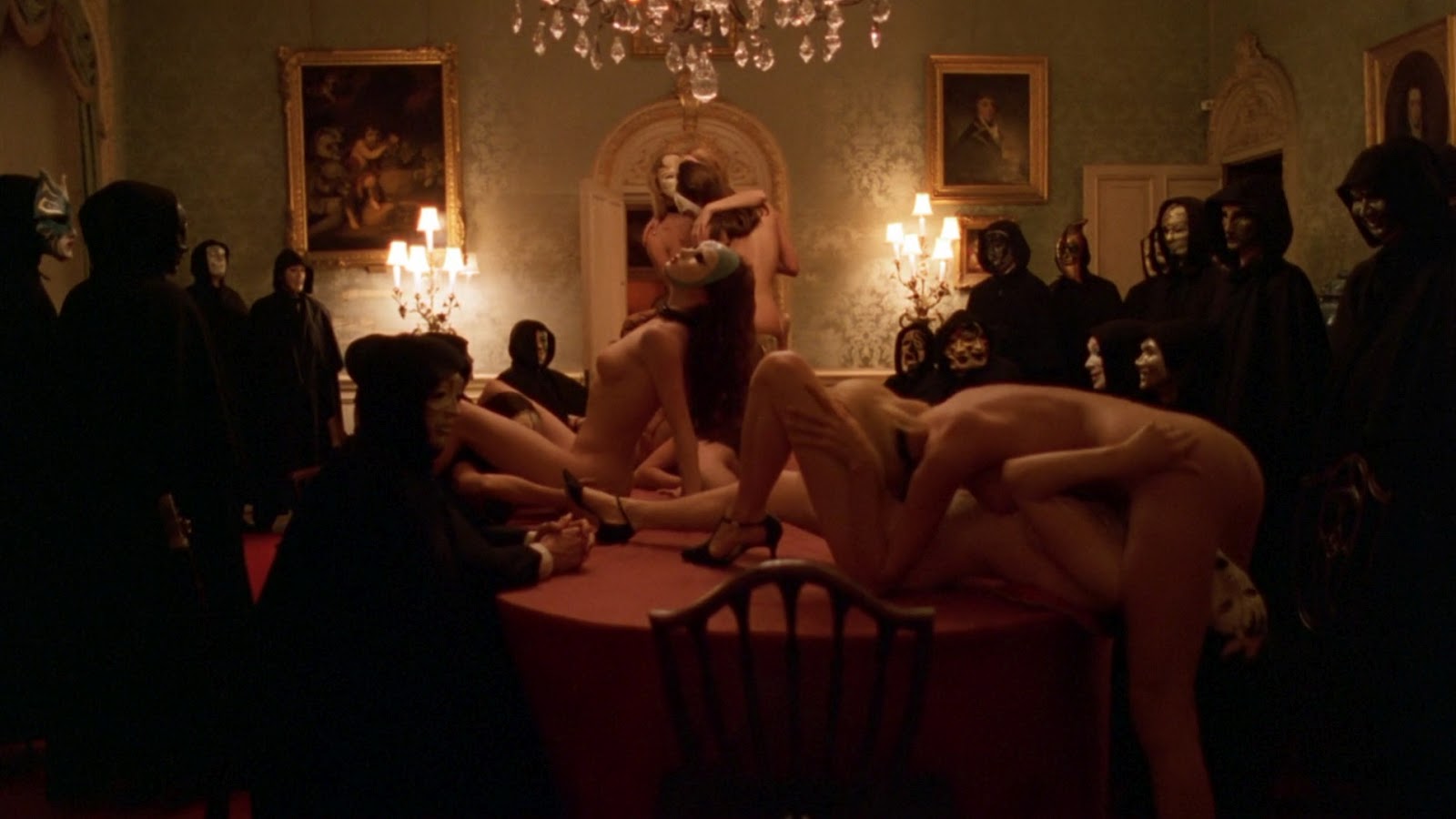 Eyes wide shut nudity