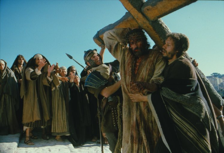 watch passion of the christ in english subtitles